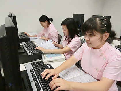 医事コンピュータ講座の様子
